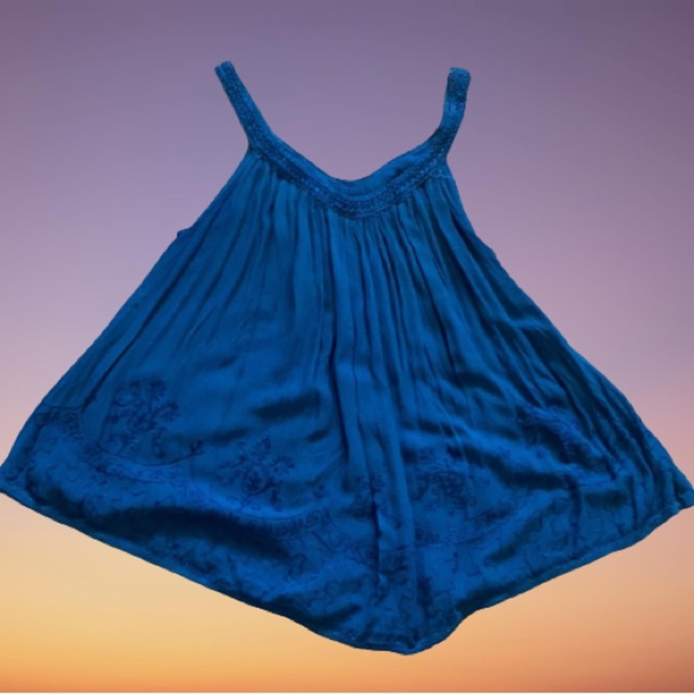 Chic Sleeveless Top - Trendy & Free-Spirited Fashion